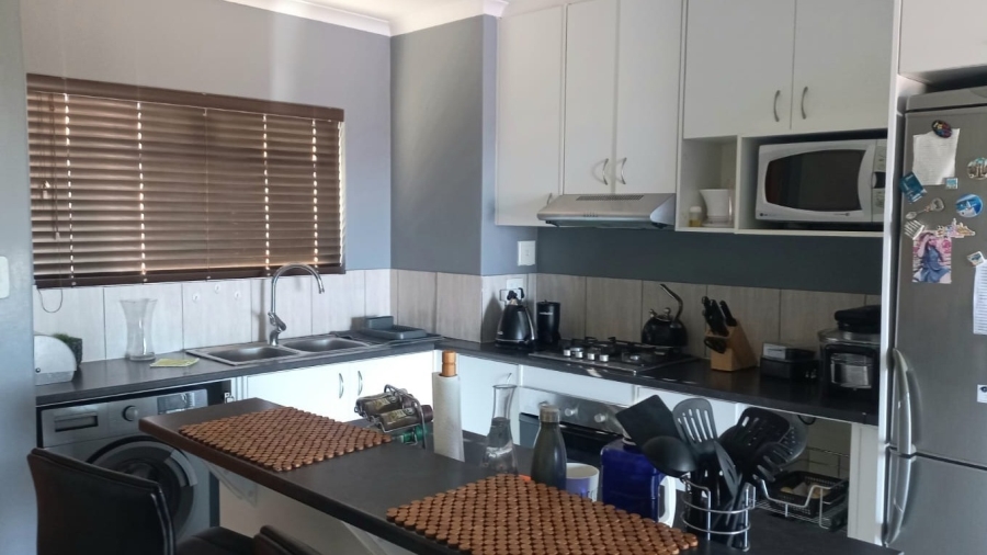 2 Bedroom Property for Sale in Kidds Beach Eastern Cape
